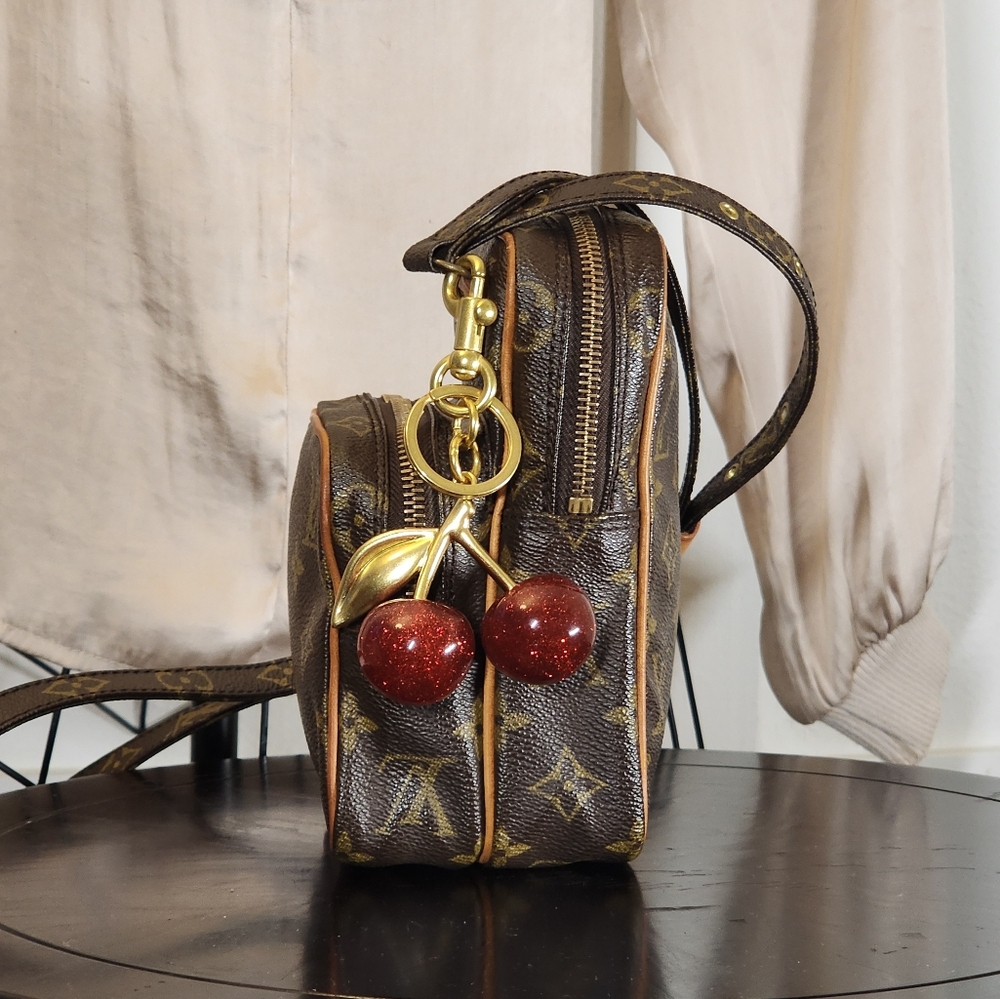 Louis Vuitton Amazone Brown Monogram Bag - Picture 3 of 17
